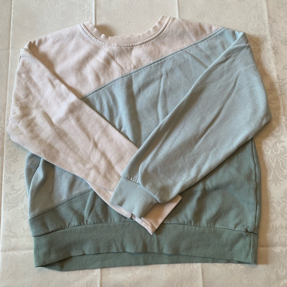 Shades of Blue Hippie Rose Crewneck